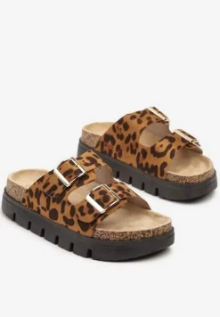 Panterkowe Klapki na Podeszwie z Tłoczeniami Zdobione Sprzączkami Kinerella