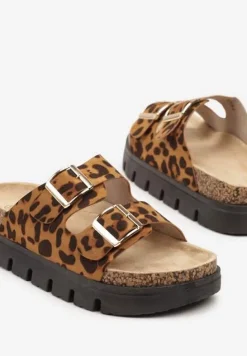 Panterkowe Klapki na Podeszwie z Tłoczeniami Zdobione Sprzączkami Kinerella