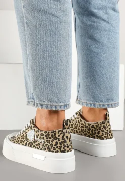 Panterkowe Trampki na Platformie z Ozdobnym Napisem i Sercem Laviere