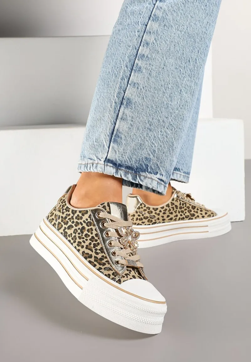 Panterkowe Trampki na Platformie z Ozdobną Aplikacją w Kształcie Motyla Haniriel