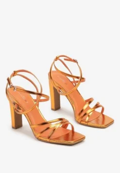 Pomarańczowe Eleganckie Sandały na Słupku z Brokatem i Ozdobnymi Paskami Vimanele