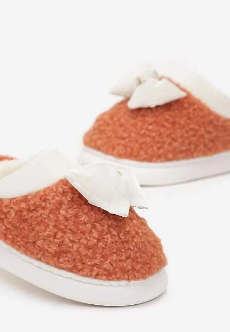 Pomarańczowe Kapcie z Futrzanego Kożuszka z Kokardką Hilusa