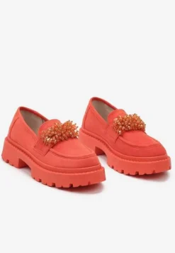 Pomarańczowe Mokasyny z Aplikacją z Biżuteryjnych Koralików Viatalia