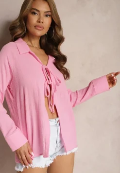 Różowa Casualowa Bluzka z Bawełny Wykończona Wiązaniem i Kołnierzykiem Cyrilla