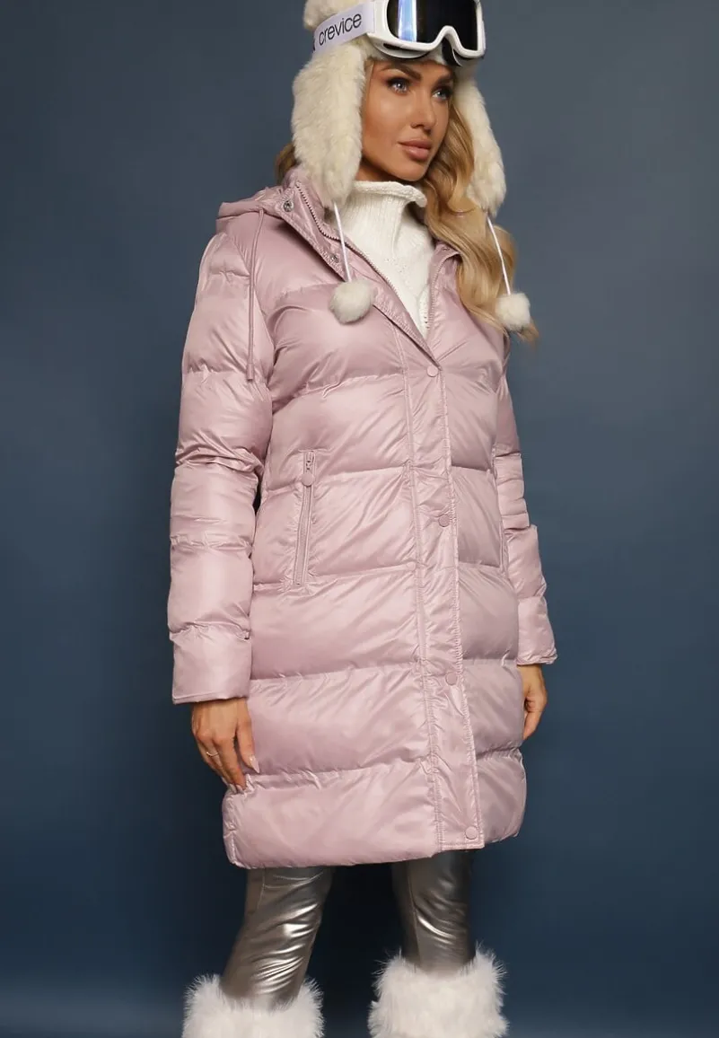 Różowa Długa Kurtka z Kapturem Kieszeniami i Dwustronnym Suwakiem Zdobiona Pikowaniem Sanaviel