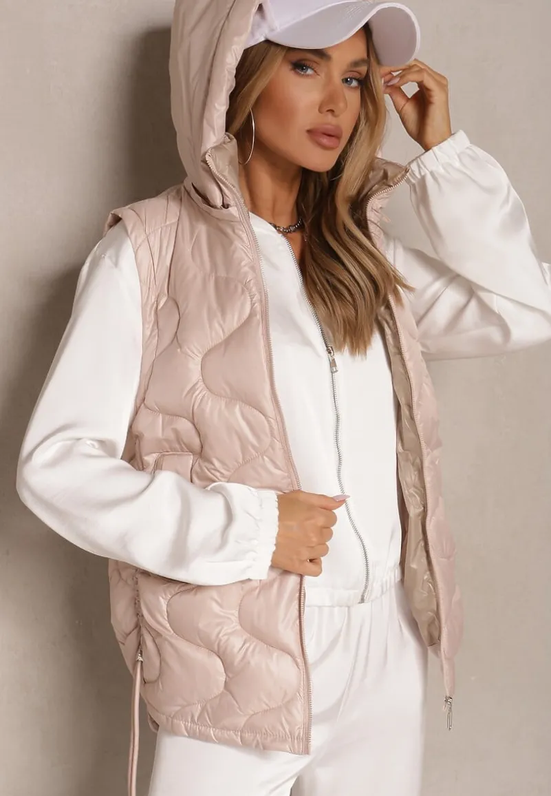 Różowa Kamizelka z Odpinanym Kapturem Ozdobnie Pikowana Silzeki