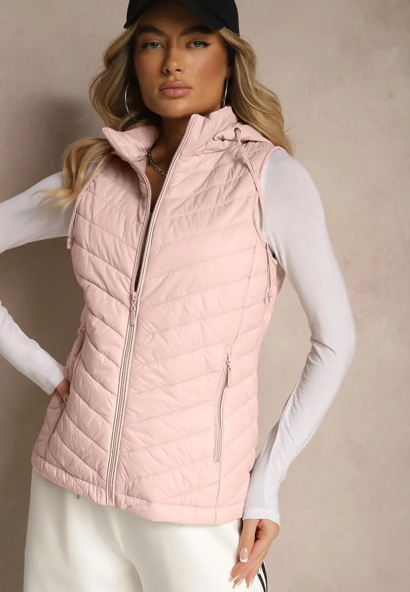 Różowa Kamizelka z Ozdobnym Pikowaniem i Kapturem z Możliwością Odpięcia Ninaviona