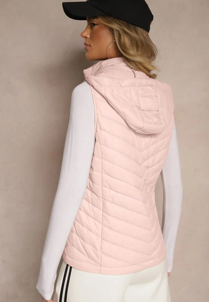Różowa Kamizelka z Ozdobnym Pikowaniem i Kapturem z Możliwością Odpięcia Ninaviona