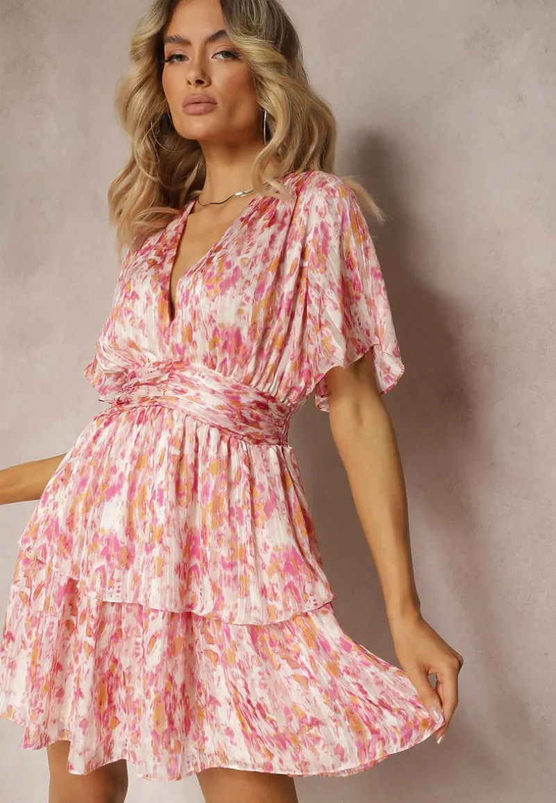 Różowa Krótka Sukienka o Rozkloszowanym Fasonie z Falbanką i Marszczeniami Ellajo
