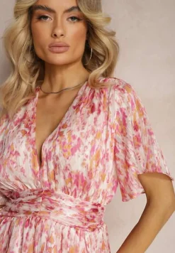 Różowa Krótka Sukienka o Rozkloszowanym Fasonie z Falbanką i Marszczeniami Ellajo