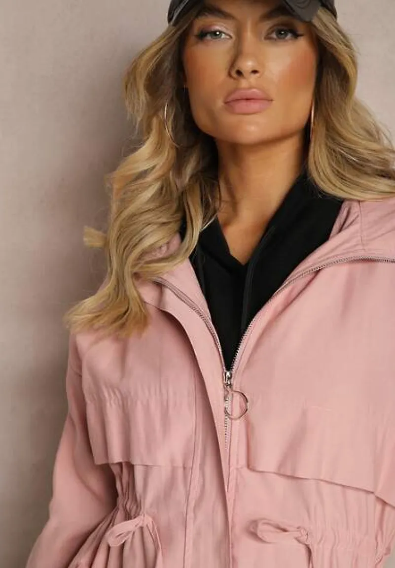 Różowa Kurtka o Fasonie Parki z Kapturem i Troczkiem Mevalla