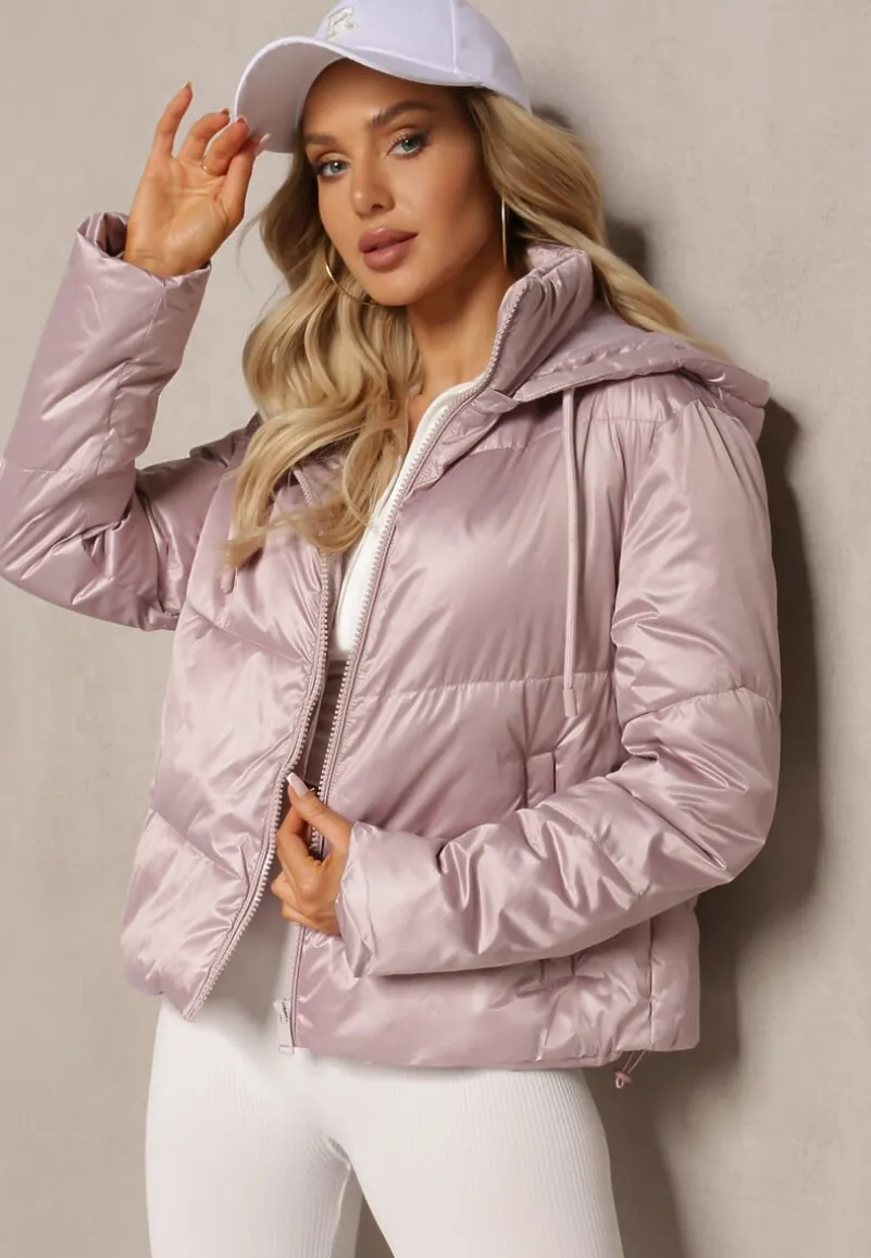 Różowa Kurtka z Pikowaniem i Troczkiem w Talii oraz Kapturem Aielera