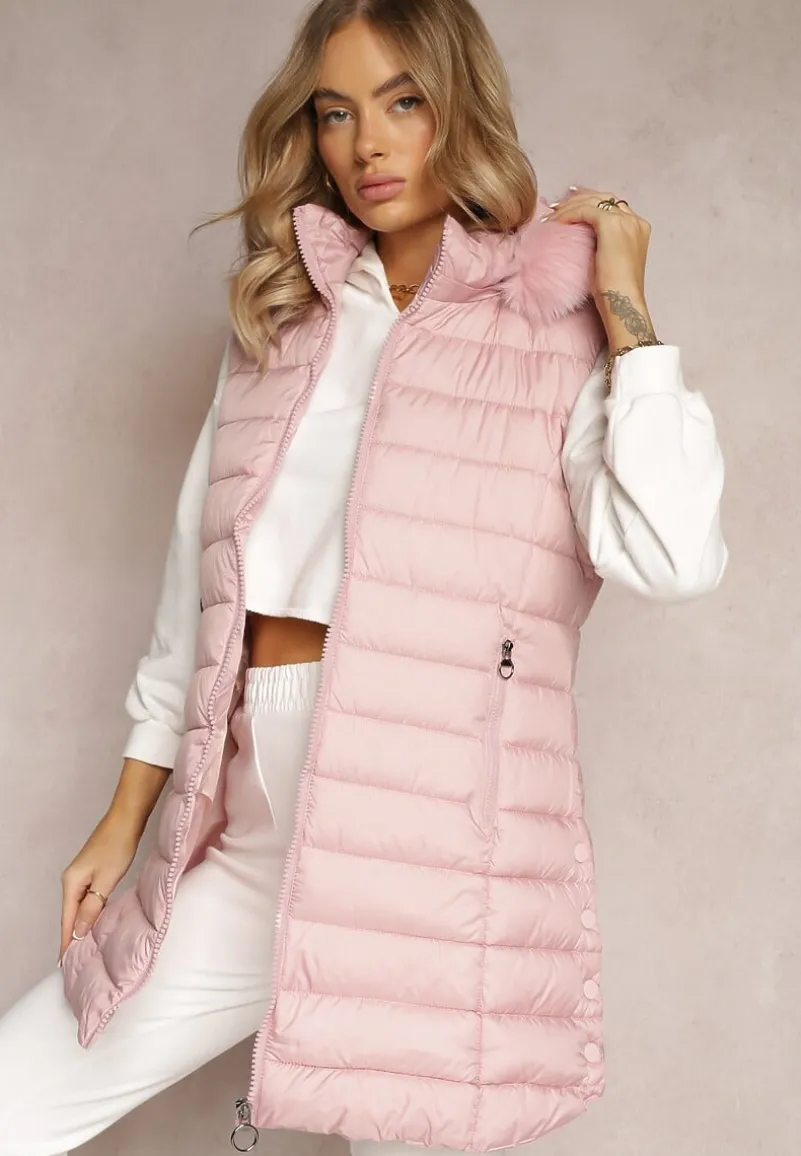 Różowa Pikowana Kamizelka z Kapturem Ozdobionym Sztucznym Futerkiem i Kieszeniami Derimeve
