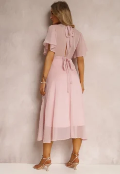 Różowa Rozkloszowana Sukienka z Odkrytymi Plecami i Wiązaniem Syrissis