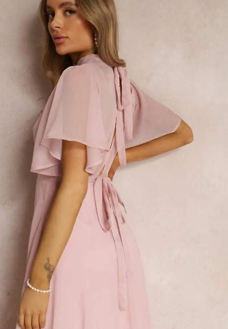 Różowa Rozkloszowana Sukienka z Odkrytymi Plecami i Wiązaniem Syrissis