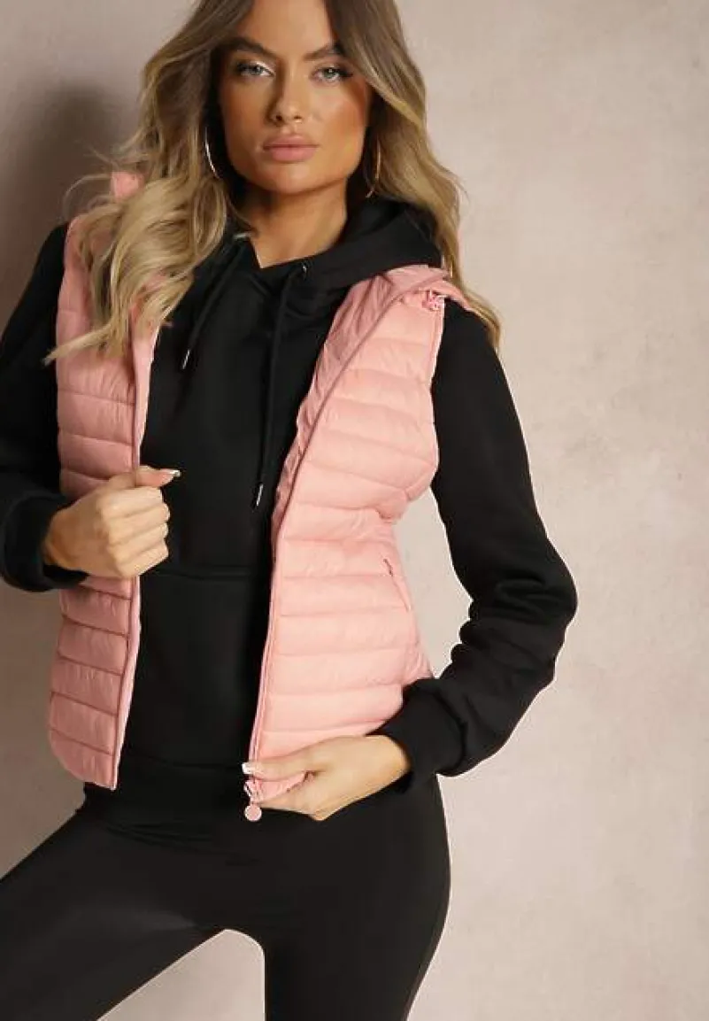 Różowa Rozpinana Kamizelka Pikowana z Odpinanym Kapturem i Kieszeniami Arkathia