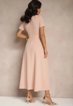 Różowa Sukienka o Rozkloszowanym Kroju z Ozdobnym Paskiem Desiliena