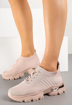 Różowe Buty Sportowe Sneakersy z Siateczki na Tłoczonej Podeszwie Zdobionej Aplikacją Neltewia