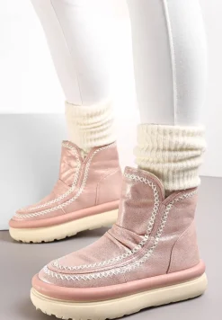 Różowe Błyszczące Śniegowce na Platformie z Kontrastowymi Przeszyciami Okuniza
