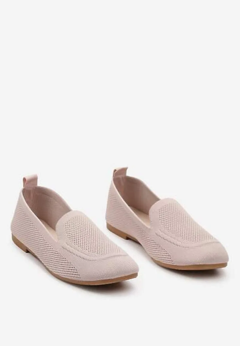 Różowe Casualowe Mokasyny na Płaskiej Podeszwie Ozdobione Perforacją Klanesha