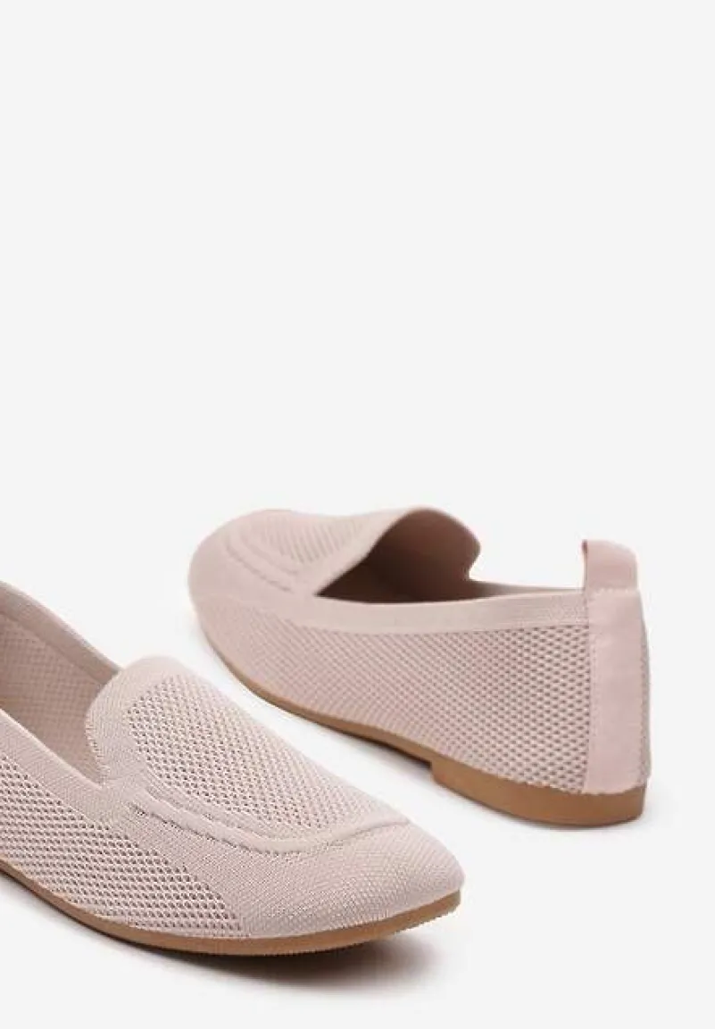 Różowe Casualowe Mokasyny na Płaskiej Podeszwie Ozdobione Perforacją Klanesha