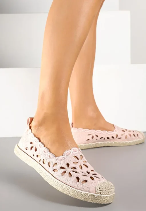Różowe Espadryle Vices Ozdobione Ażurowym Wzorem i Ozdobną Plecionką Arivosa