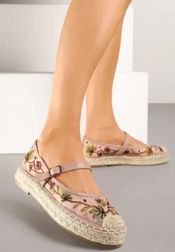 Różowe Espadryle z Siateczki na Plecionej Podeszwie Zdobione Haftem Evelritia