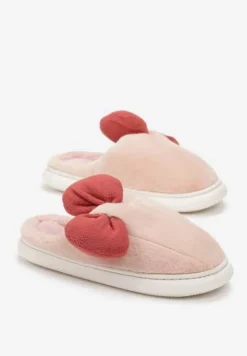 Różowe Futerkowe Kapcie z Pluszową Kokardką Vlemona