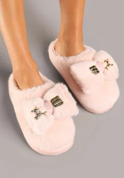 Różowe Futrzane Kapcie na Płaskiej Podeszwie Ozdobione Aplikacjami i Kokardą Vamisha