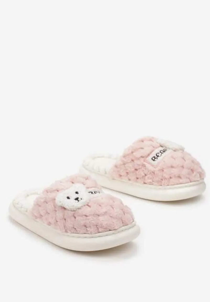 Różowe Futrzane Kapcie Ozdobione Tłoczeniem i Naszywką Misia Sigim
