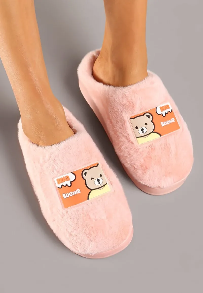 Różowe Futrzane Kapcie Vices na Platformie Ozdobione Naszywką Deofra