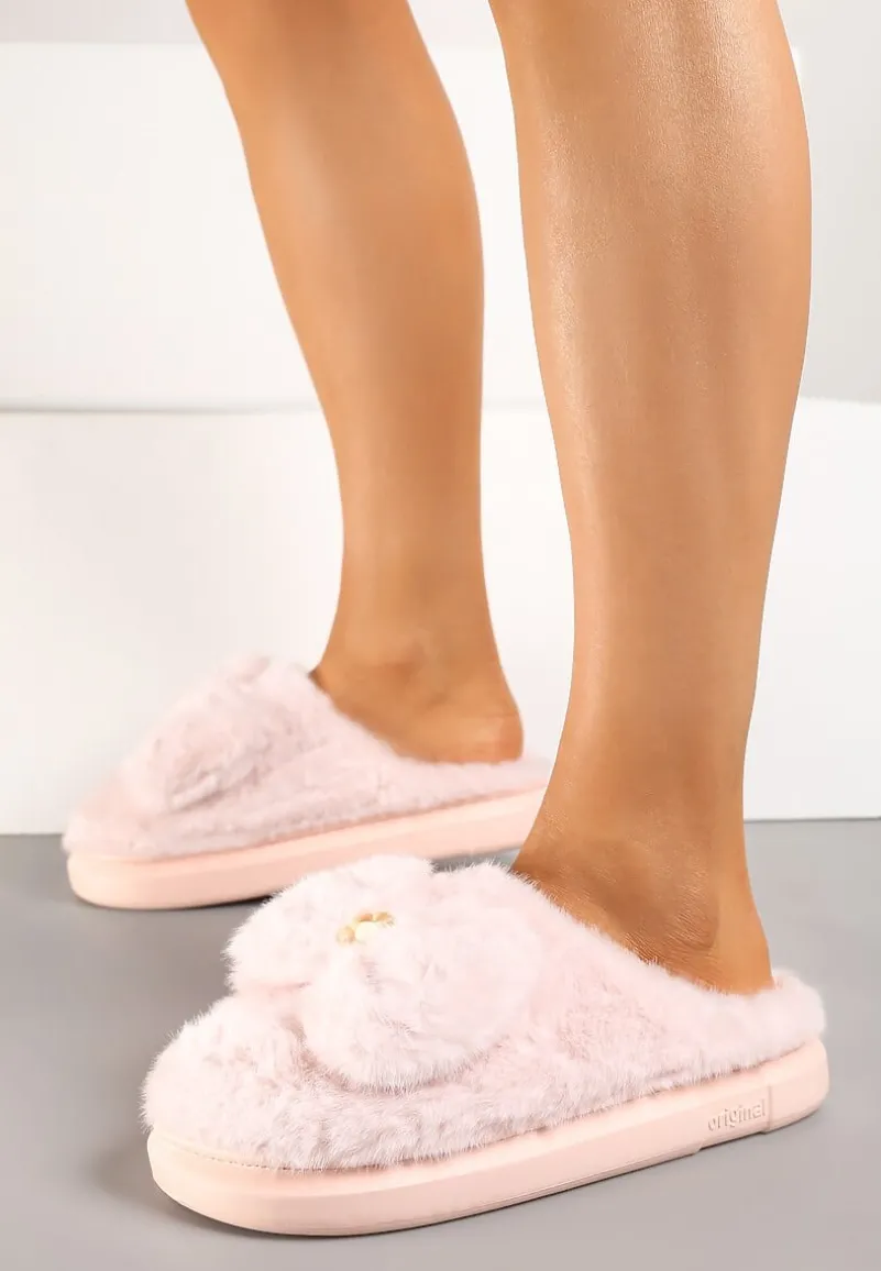 Różowe Futrzane Kapcie Wsuwane z Grubą Podeszwą i Ozdobną Kokardą Seanessa