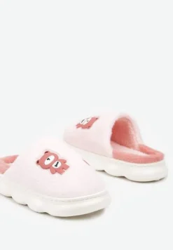 Różowe Kapcie na Platformie Ozdobione Aplikacjami 3D Sailese