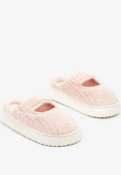 Różowe Kapcie Pluszowe z Wycięciem na Nosku Tamiviela