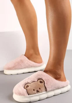 Różowe Kapcie z Futerka Ozdobione Naszywką z Misiem Lealina