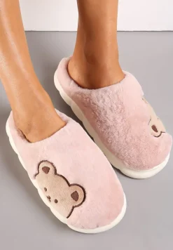 Różowe Kapcie z Futerka Ozdobione Naszywką z Misiem Lealina