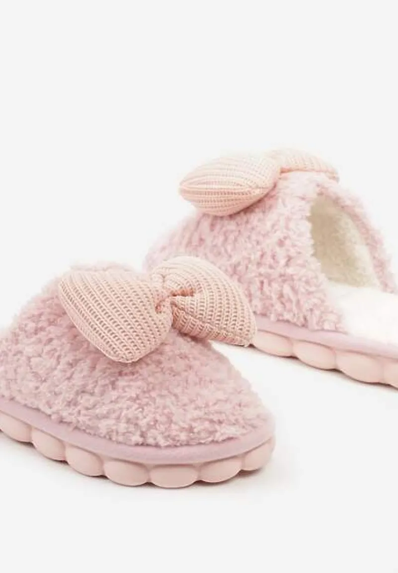 Różowe Kapcie z Futerka z Kokardką na Ozdobnej Podeszwie Vamissa