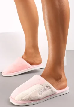 Różowe Kapcie z Futerkiem i Naszywką Ylitalo