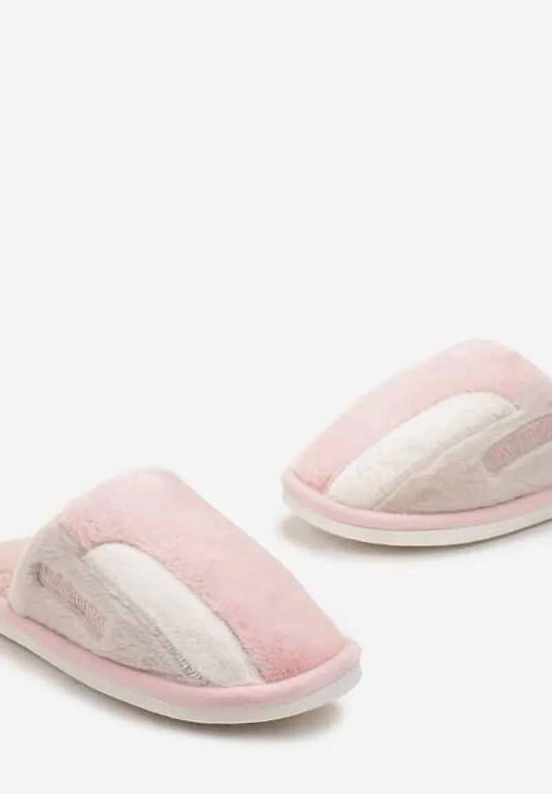 Różowe Kapcie z Futerkiem i Naszywką Ylitalo