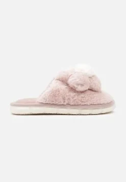 Różowe Kapcie z Futerkiem i Ozdobną Kwiatową Aplikacją Neallith