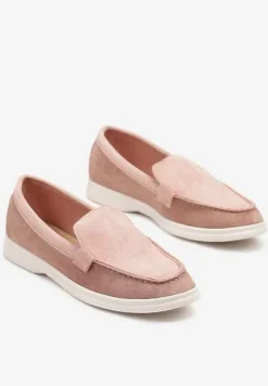 Różowe Mokasyny Ozdobione Przeszyciami Fonaleia