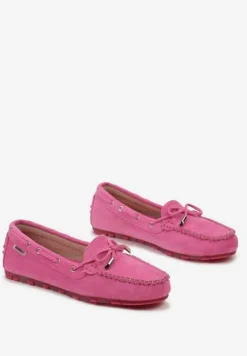 Różowe Mokasyny Ozdobione Wiązaniami i Kokardką na Froncie Cimella