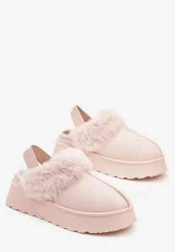 Różowe Śniegowce na Platformie Ozdobione Futerkiem i Paskiem na Pięcie Inarine