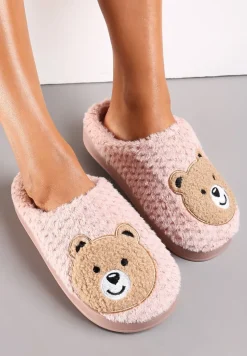 Różowe Ocieplone Kapcie z Naszywką w Kształcie Uroczego Misia Garana