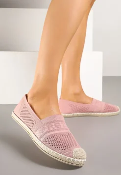 Różowe Płaskie Espadryle z Ozdobną Perforacją Weorlisa