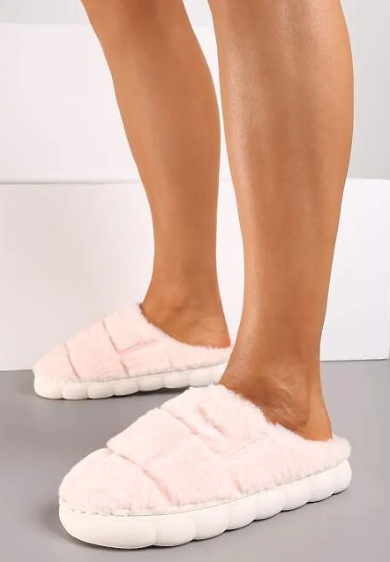 Różowe Płaskie Futrzane Kapcie z Geometrycznym Wzorem Naoritha