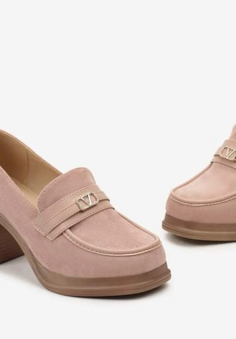Różowe Półbuty w Stylu Mokasynów na Słupku z Klamerką Amledis
