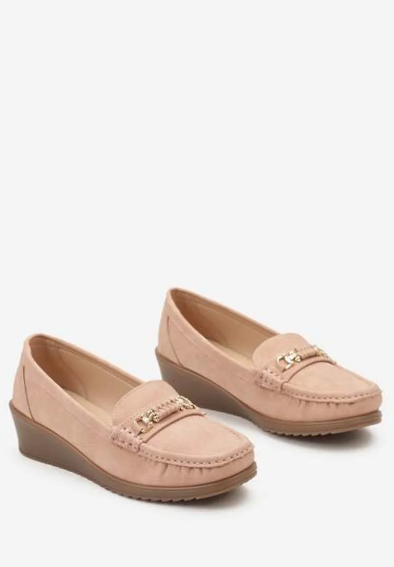 Różowe Półbuty z Ekoskóry z Koturnem i Metalicznym Detalem Fornal