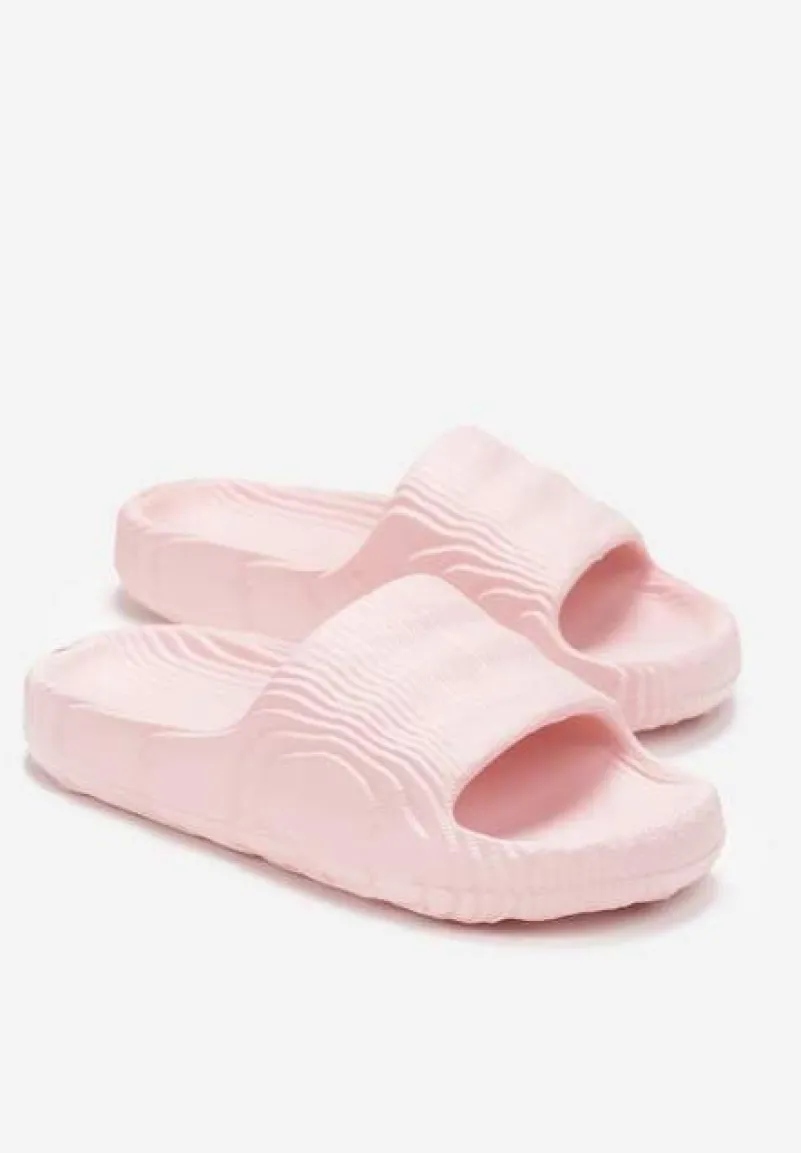 Różowe Piankowe Klapki z Ozdobnym Tłoczeniem Eupnia