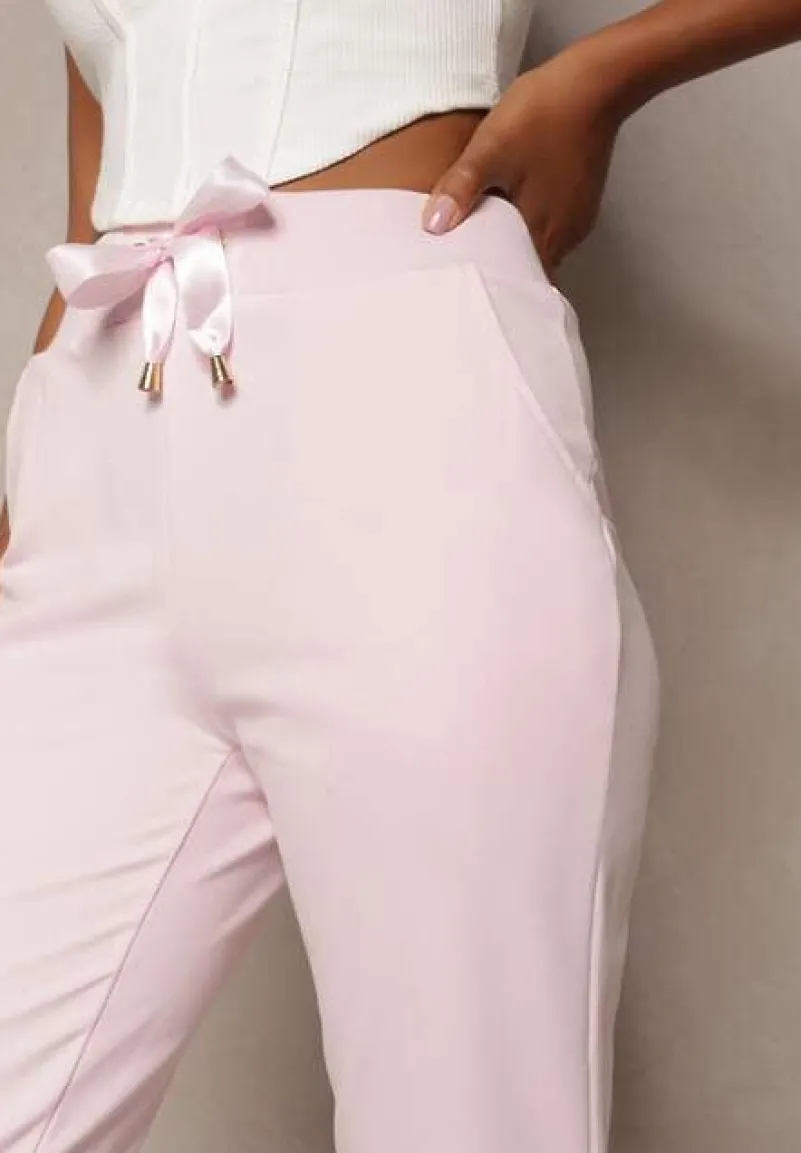 Różowe Proste Spodnie Dresowe z Satynową Tasiemką w Pasie Alnureta